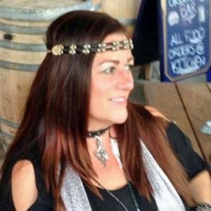 Meet your Posher, Karin